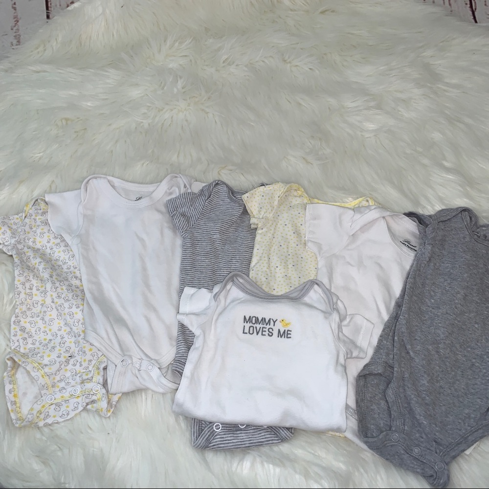 Unisex onesies bundle - 6 months